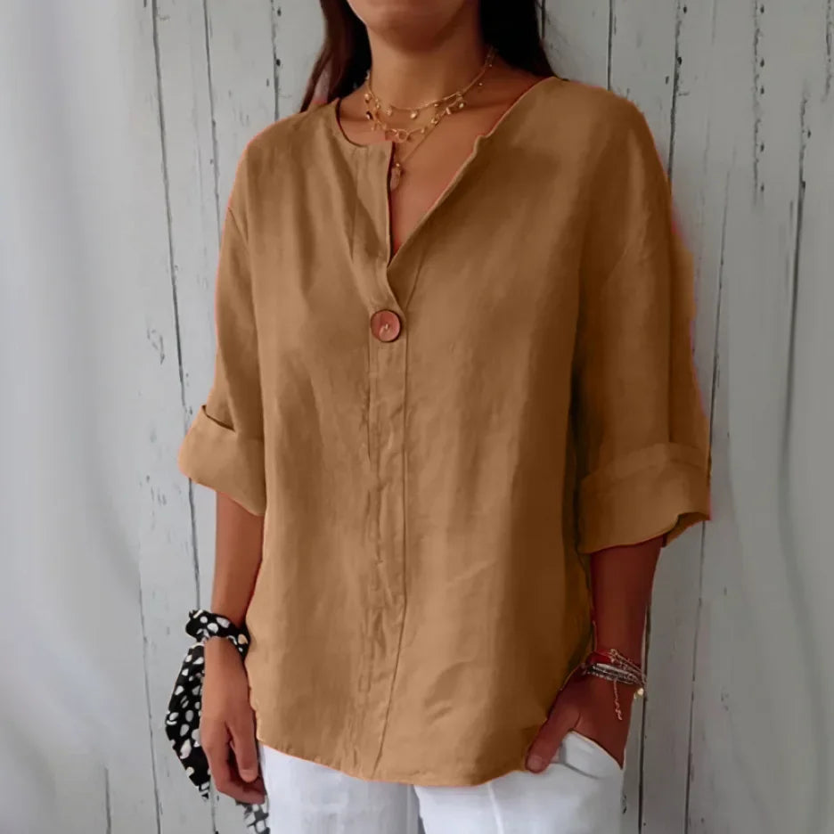 Salonen™ | Liv – Rentouttava pellavapaita nappidetaililla